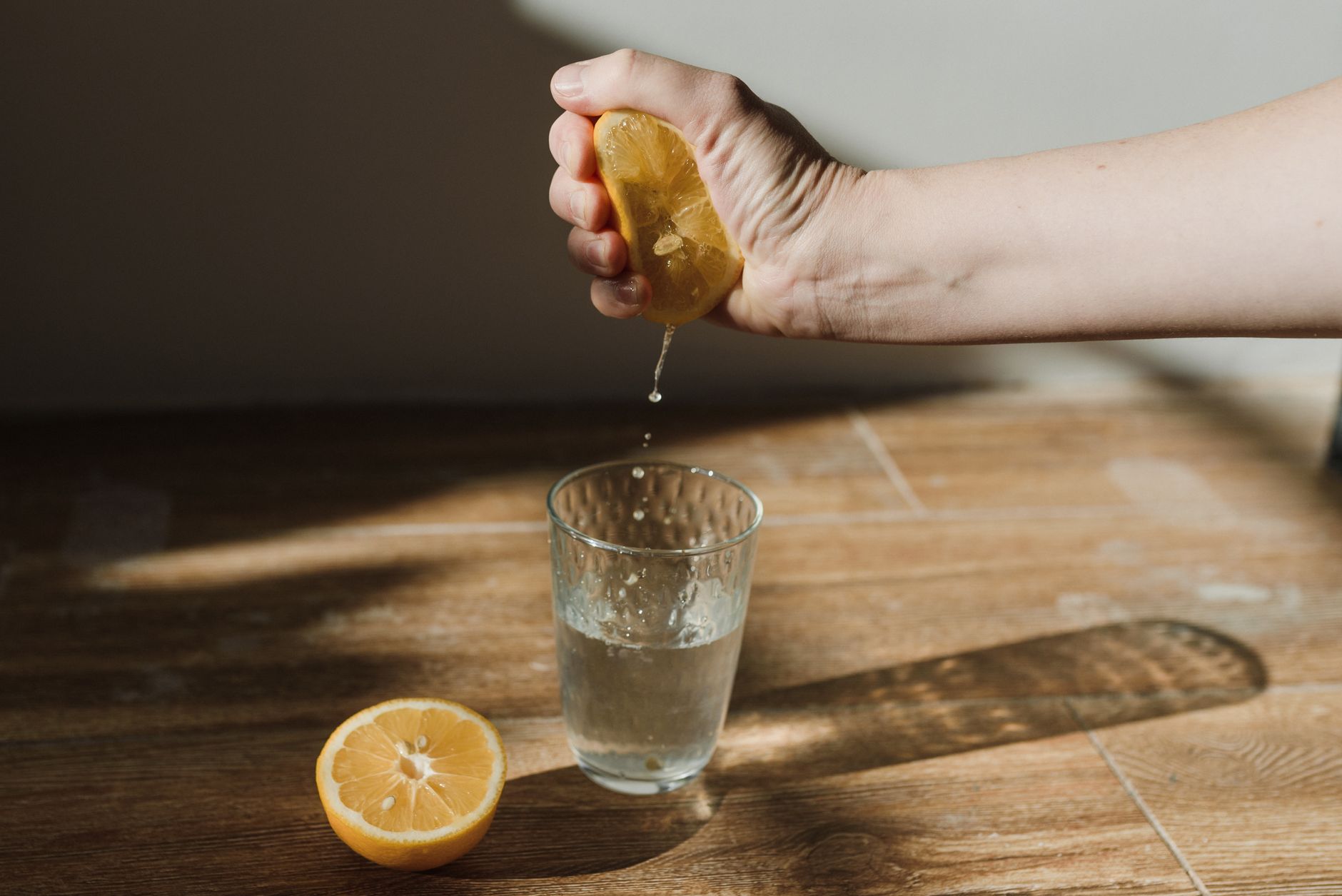 Boisson isotonique maison au miel et citron : la base à connaître pour le sport — boisson isotonique maison miel citron