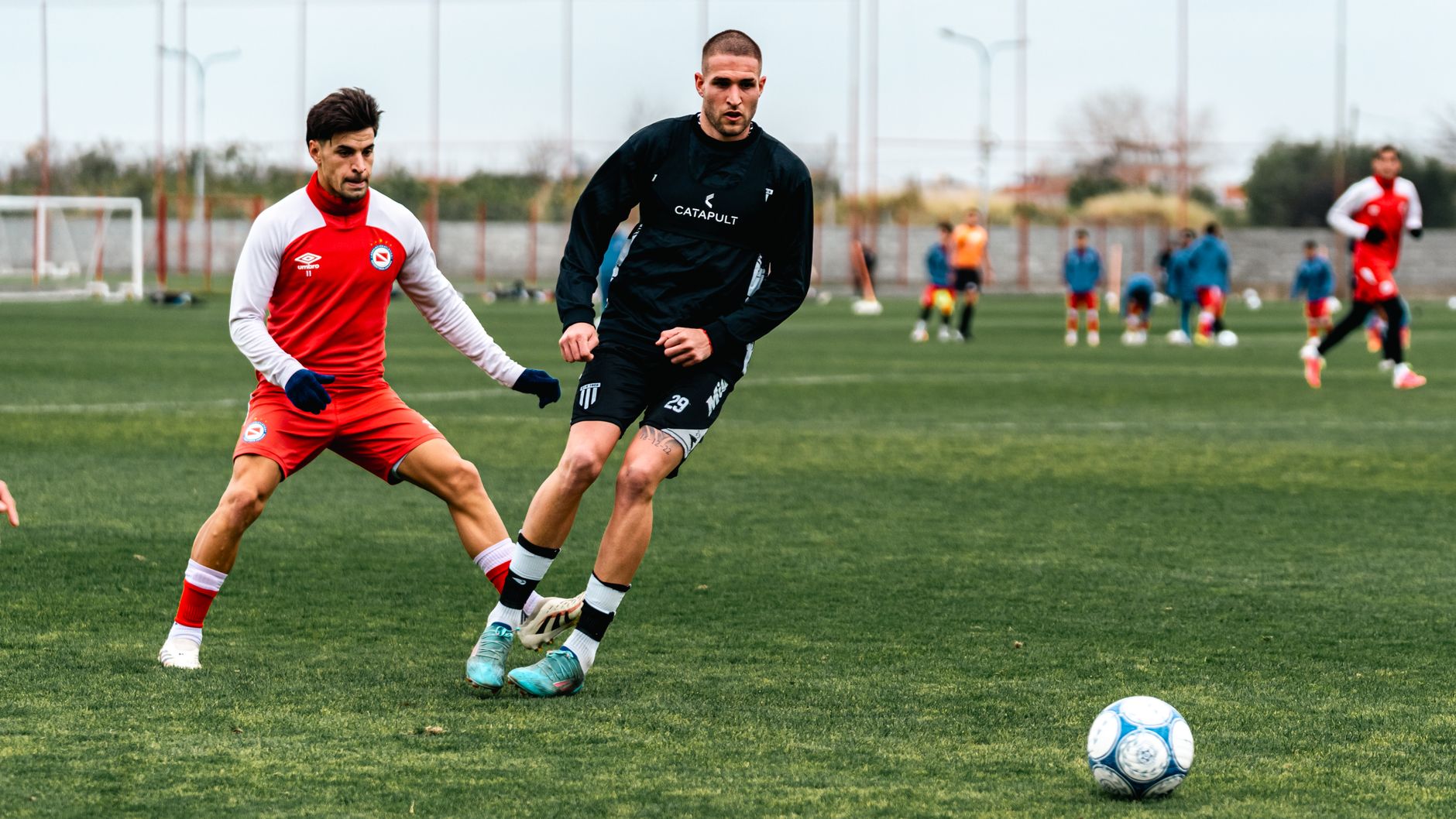 Chamois Niortais FC classement, joueurs — équipe de football entraînement joueurs