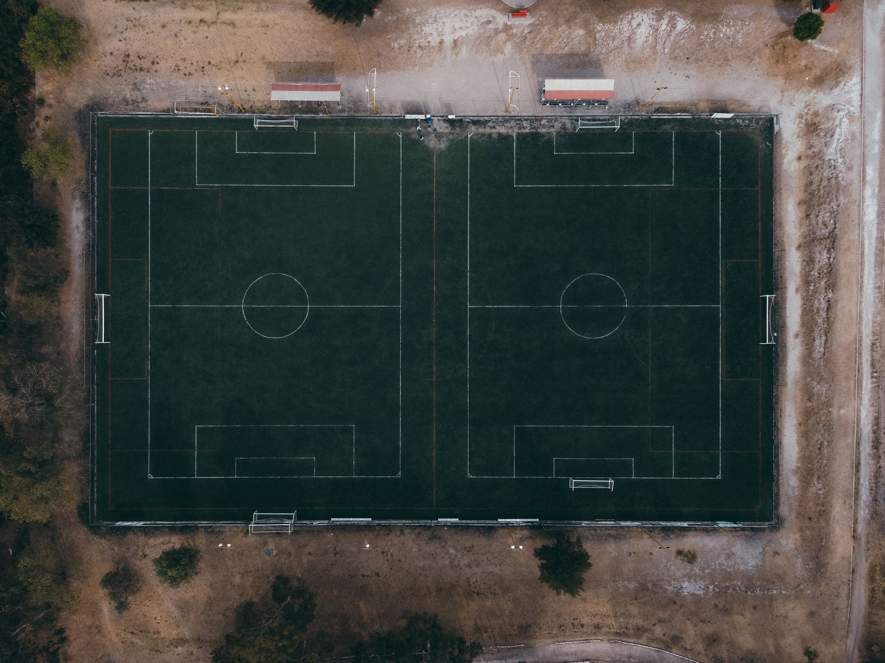 Dimensions d’un terrain de foot à 11 : normes FIFA, variantes françaises et réalité du terrain — dimensions terrain de football