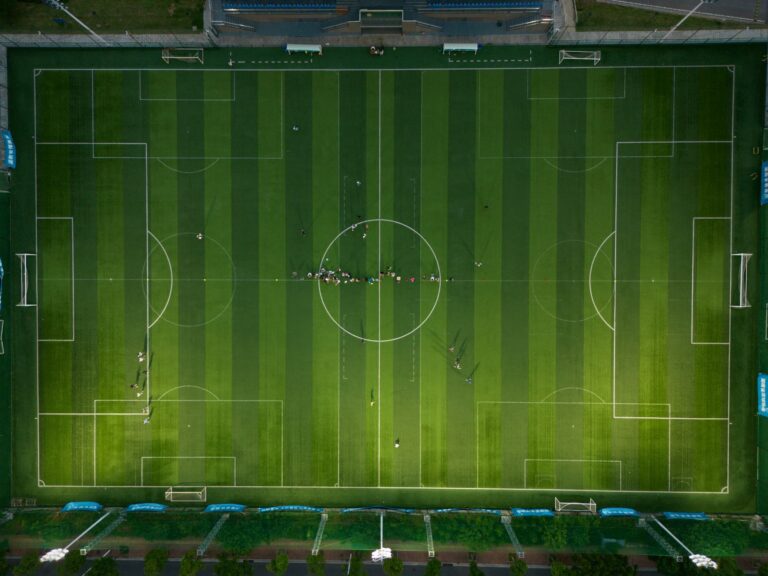 Dimensions d'un terrain de foot — dimensions terrain de football